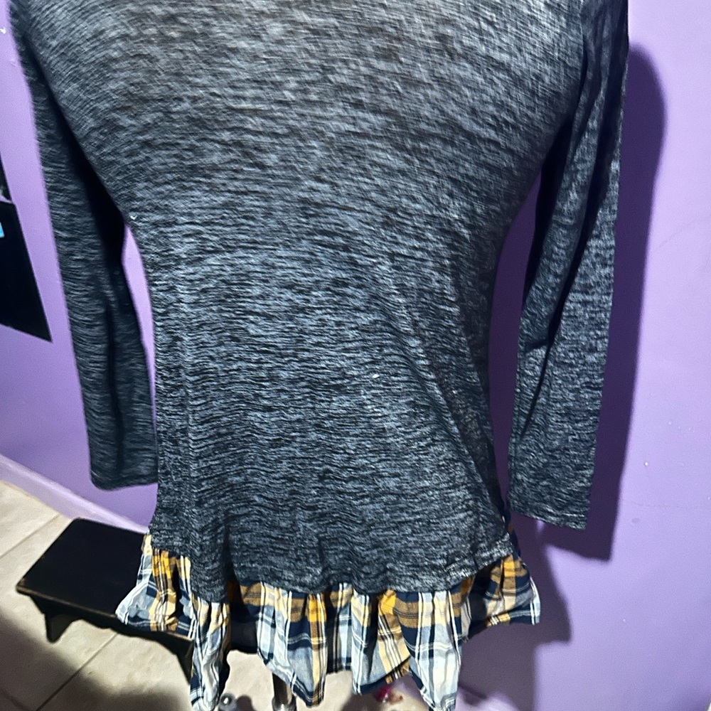 Gray Plaid Hem Women's Top